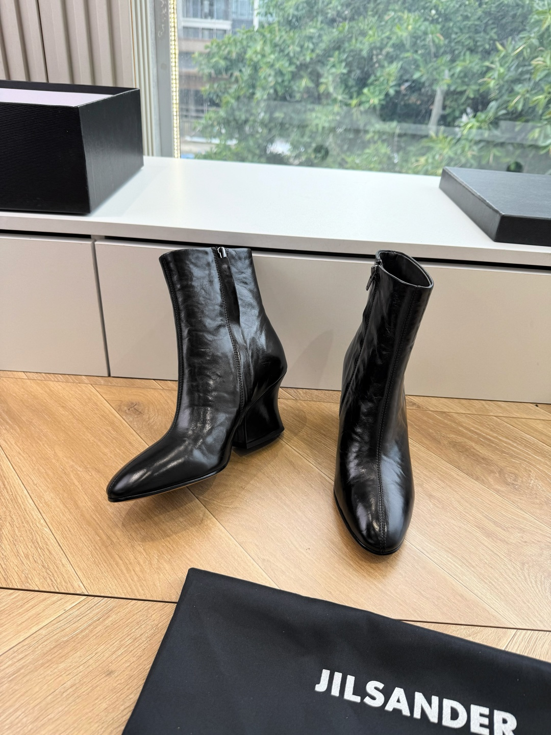 G028😃jil sander ✨2026秋冬新款极简风弹力靴，小仙女想要显腿长，想要线条好看，必选这款靴子，一整个直腿