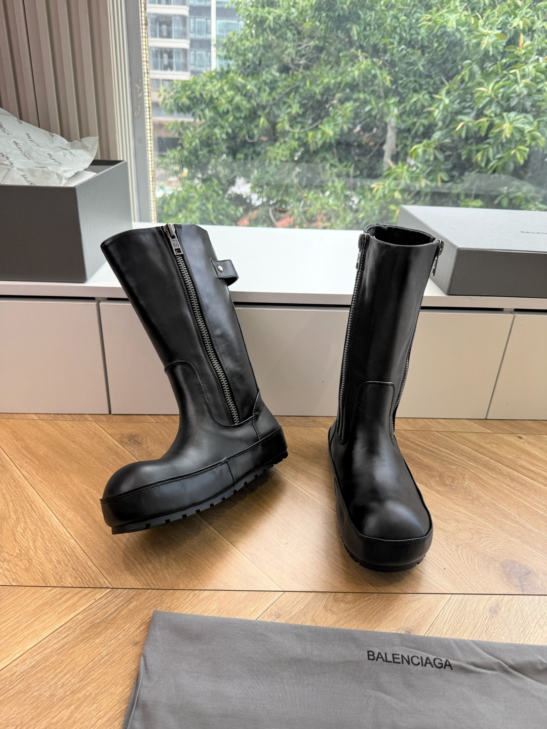 Balenciaga Round Toe Platform Mid Boots