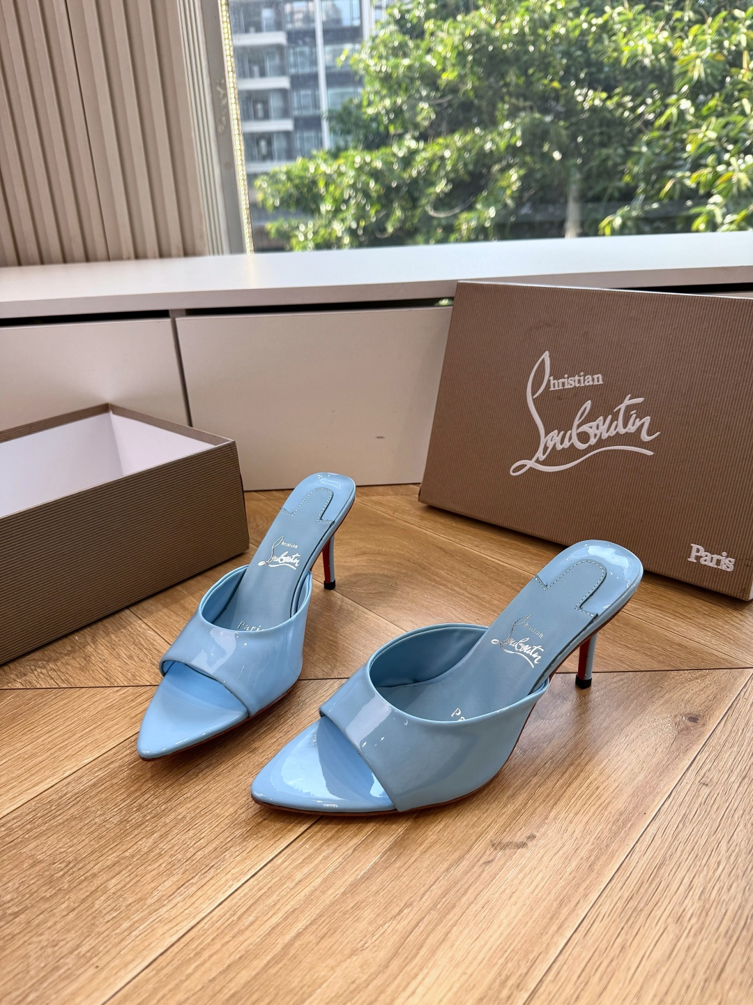 G277Christian Louboutin红底鞋防水台凉鞋 选到了颜色真好看呀[色色R]MyTheresa上现在居然