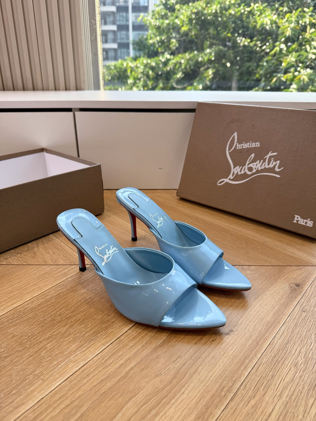 G277Christian Louboutin红底鞋防水台凉鞋 选到了颜色真好看呀[色色R]MyTheresa上现在居然