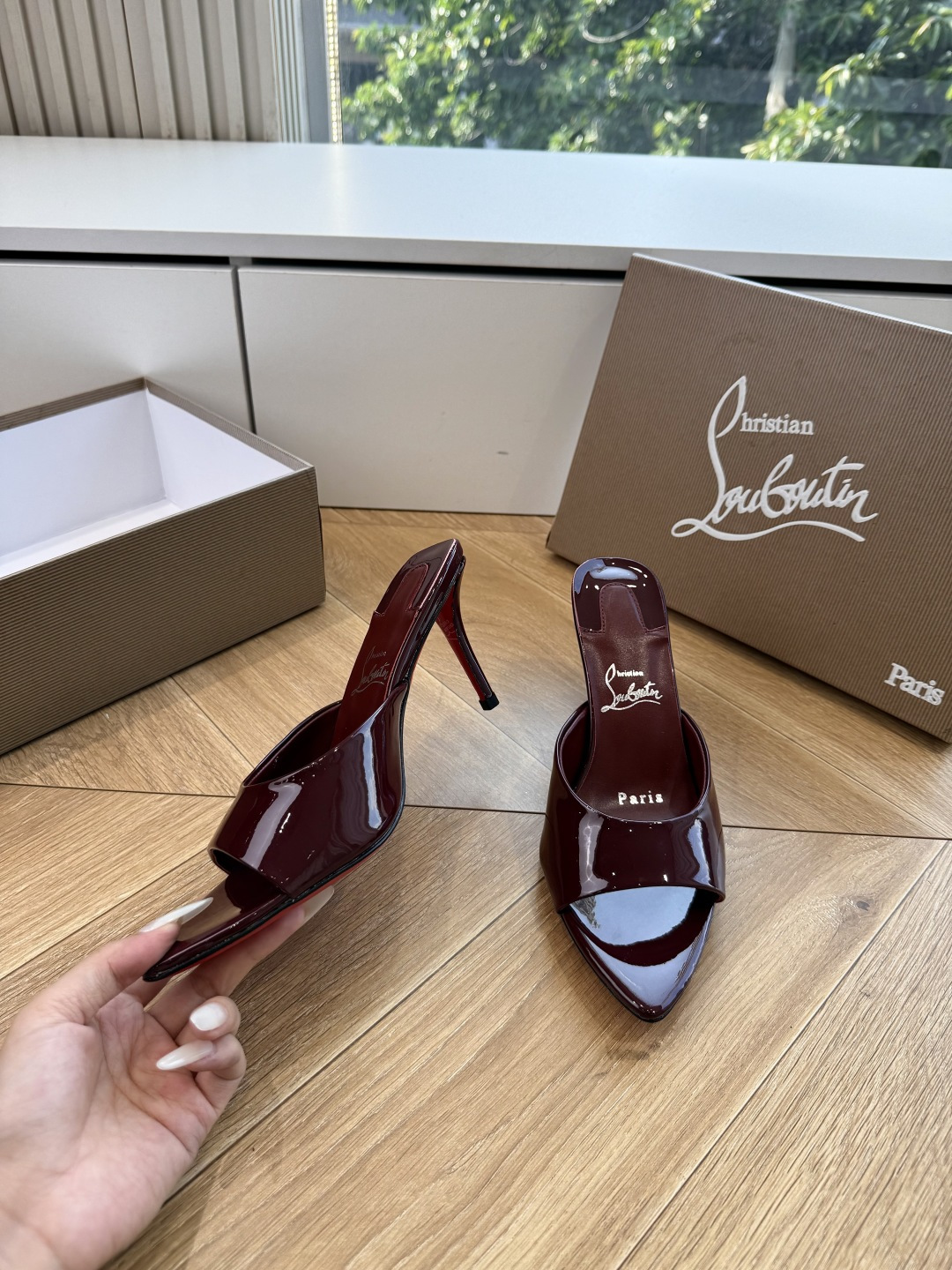 G277Christian Louboutin红底鞋防水台凉鞋 选到了颜色真好看呀[色色R]MyTheresa上现在居然