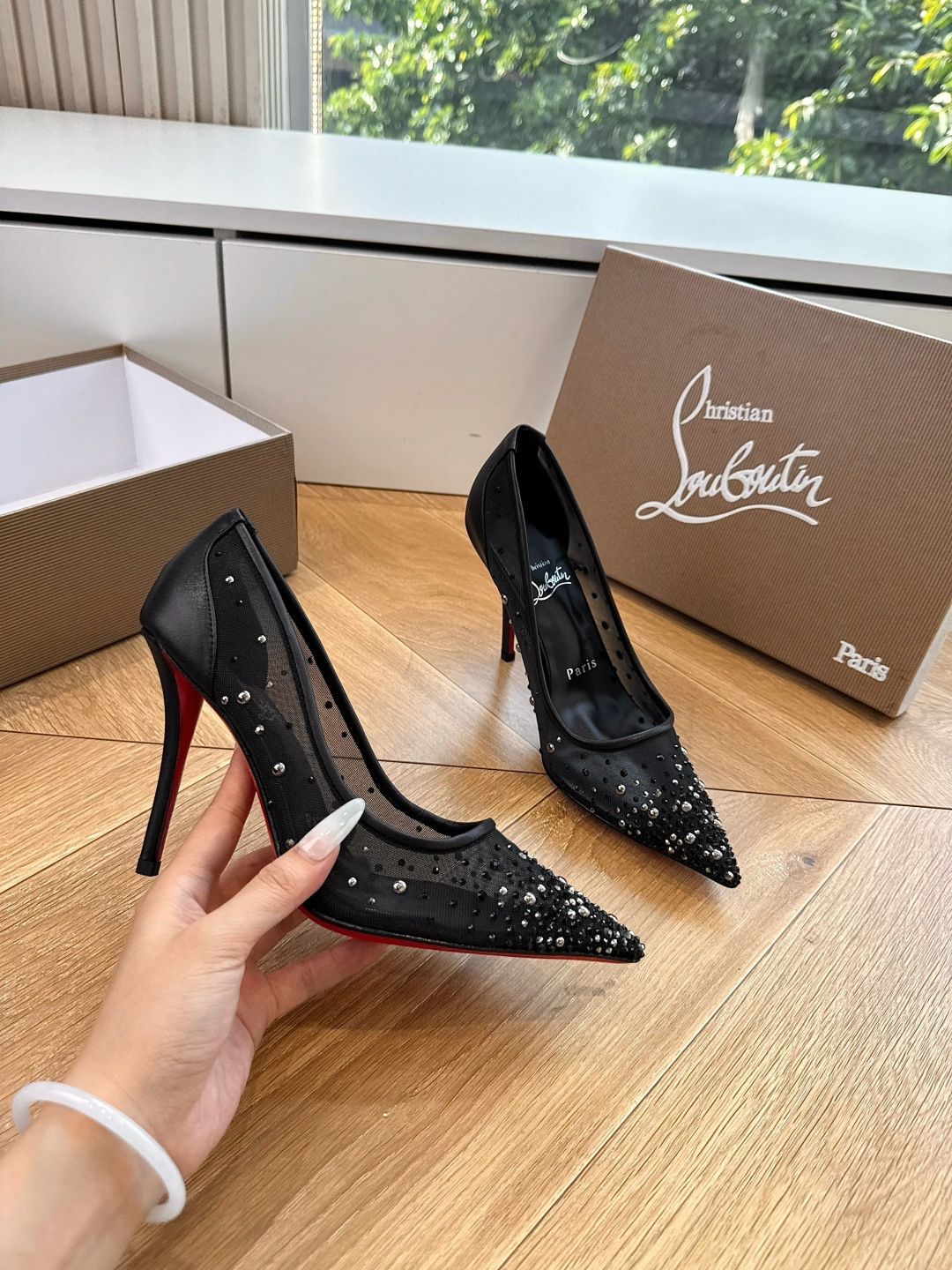 G277Christian Louboutin红底鞋单鞋 选到了颜色真好看呀[色色R]MyTheresa上现在居然 最后
