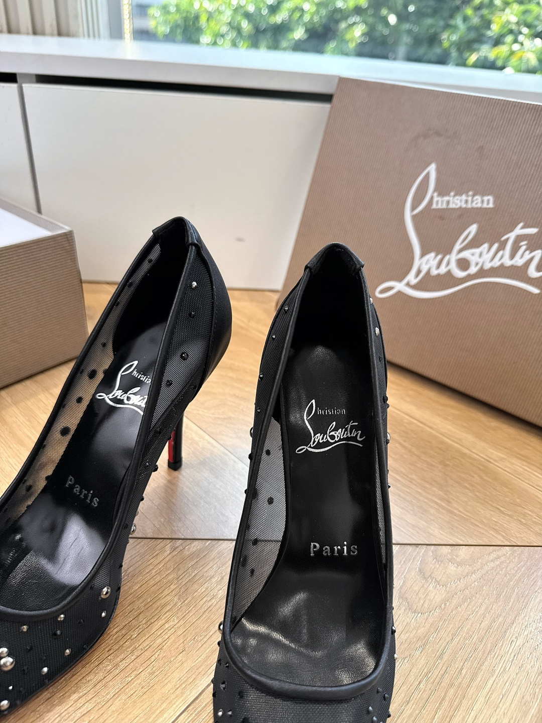 G277Christian Louboutin红底鞋单鞋 选到了颜色真好看呀[色色R]MyTheresa上现在居然 最后