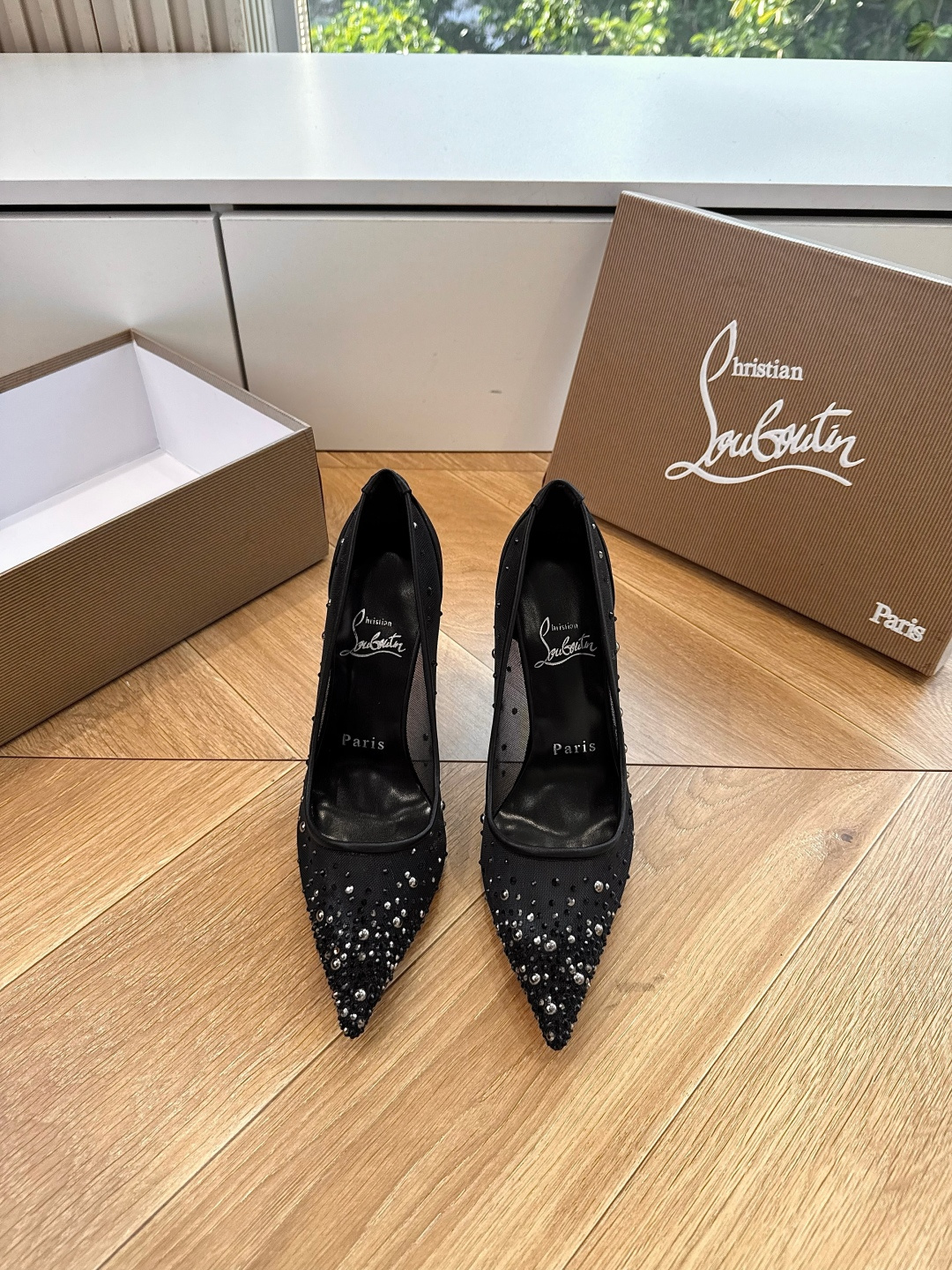 G277Christian Louboutin红底鞋单鞋 选到了颜色真好看呀[色色R]MyTheresa上现在居然 最后