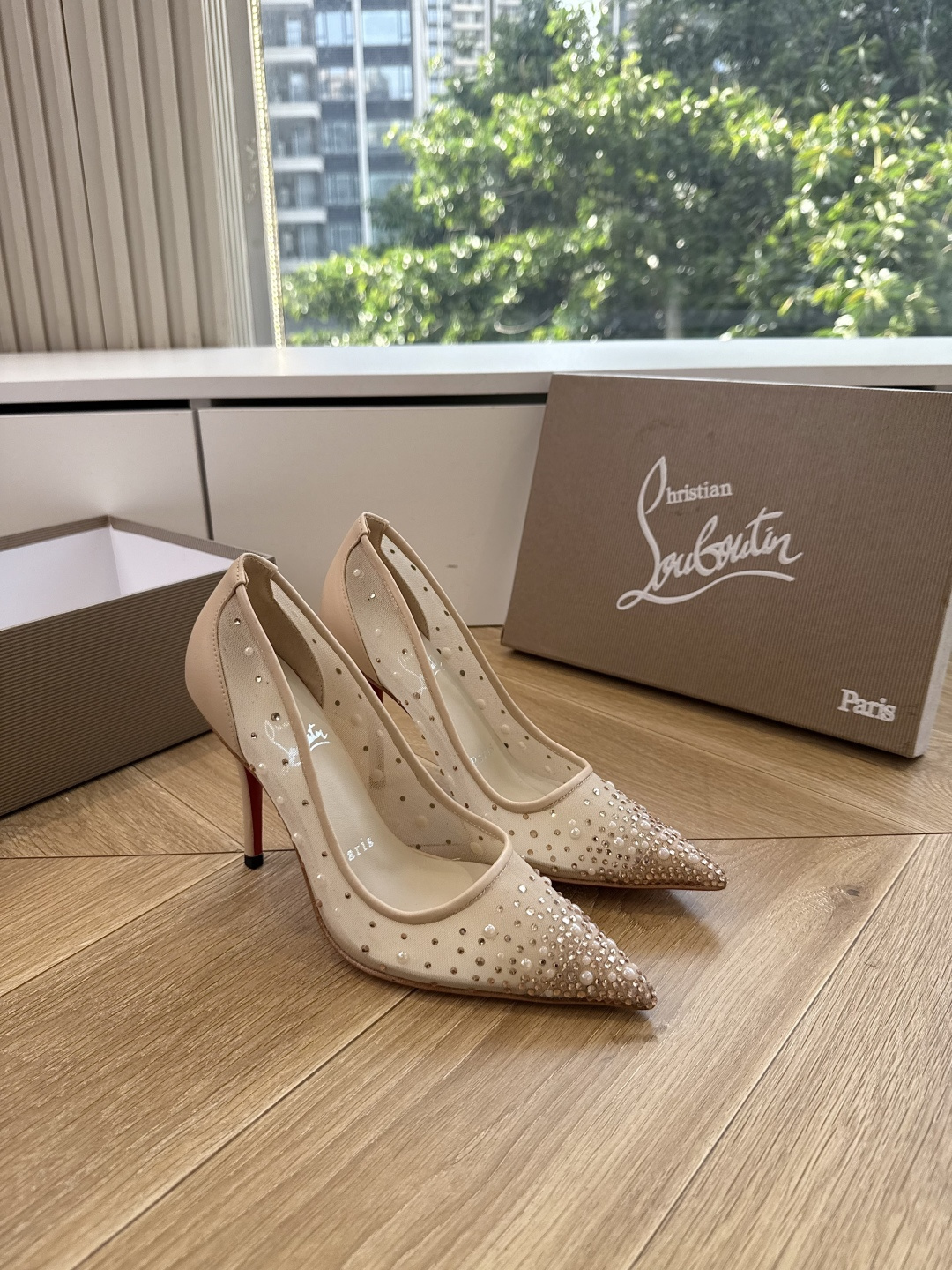 G277Christian Louboutin红底鞋单鞋 选到了颜色真好看呀[色色R]MyTheresa上现在居然 最后