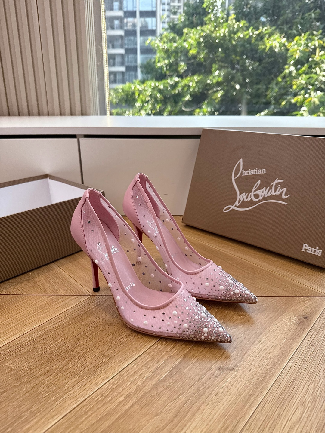 G277Christian Louboutin红底鞋单鞋 选到了颜色真好看呀[色色R]MyTheresa上现在居然 最后