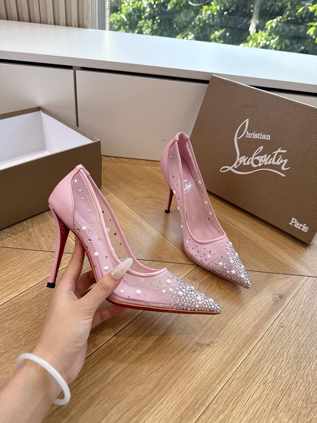 G277Christian Louboutin红底鞋单鞋 选到了颜色真好看呀[色色R]MyTheresa上现在居然 最后