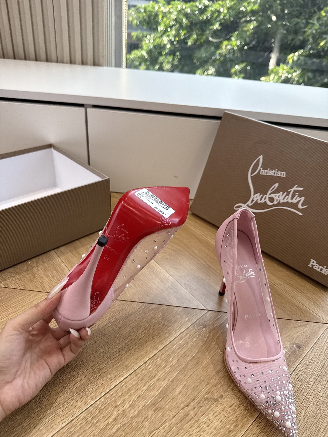 G277Christian Louboutin红底鞋单鞋 选到了颜色真好看呀[色色R]MyTheresa上现在居然 最后