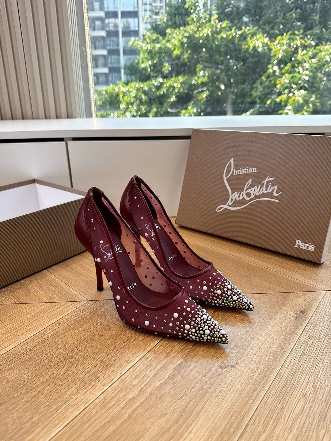 G277Christian Louboutin红底鞋单鞋 选到了颜色真好看呀[色色R]MyTheresa上现在居然 最后