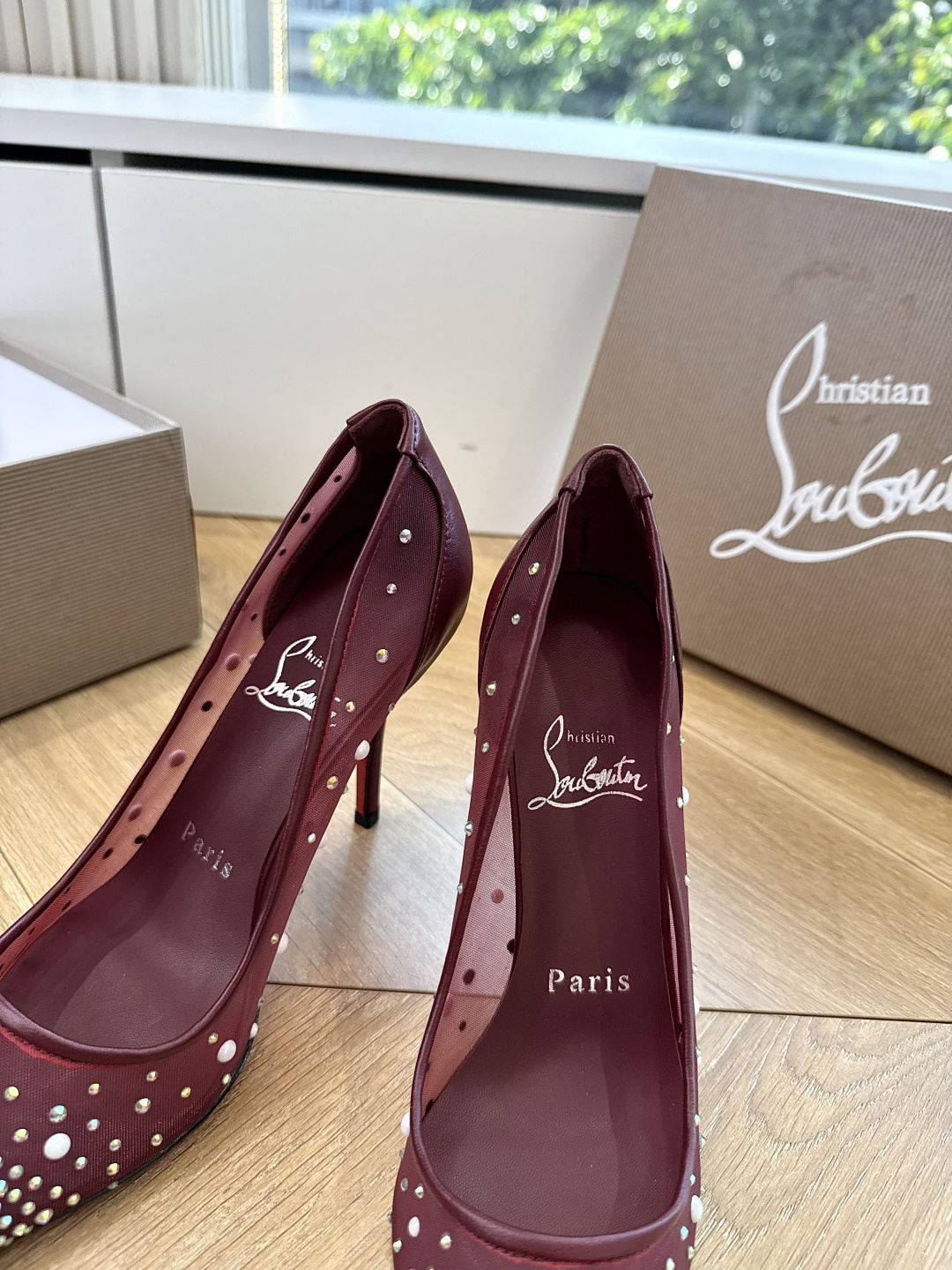 G277Christian Louboutin红底鞋单鞋 选到了颜色真好看呀[色色R]MyTheresa上现在居然 最后