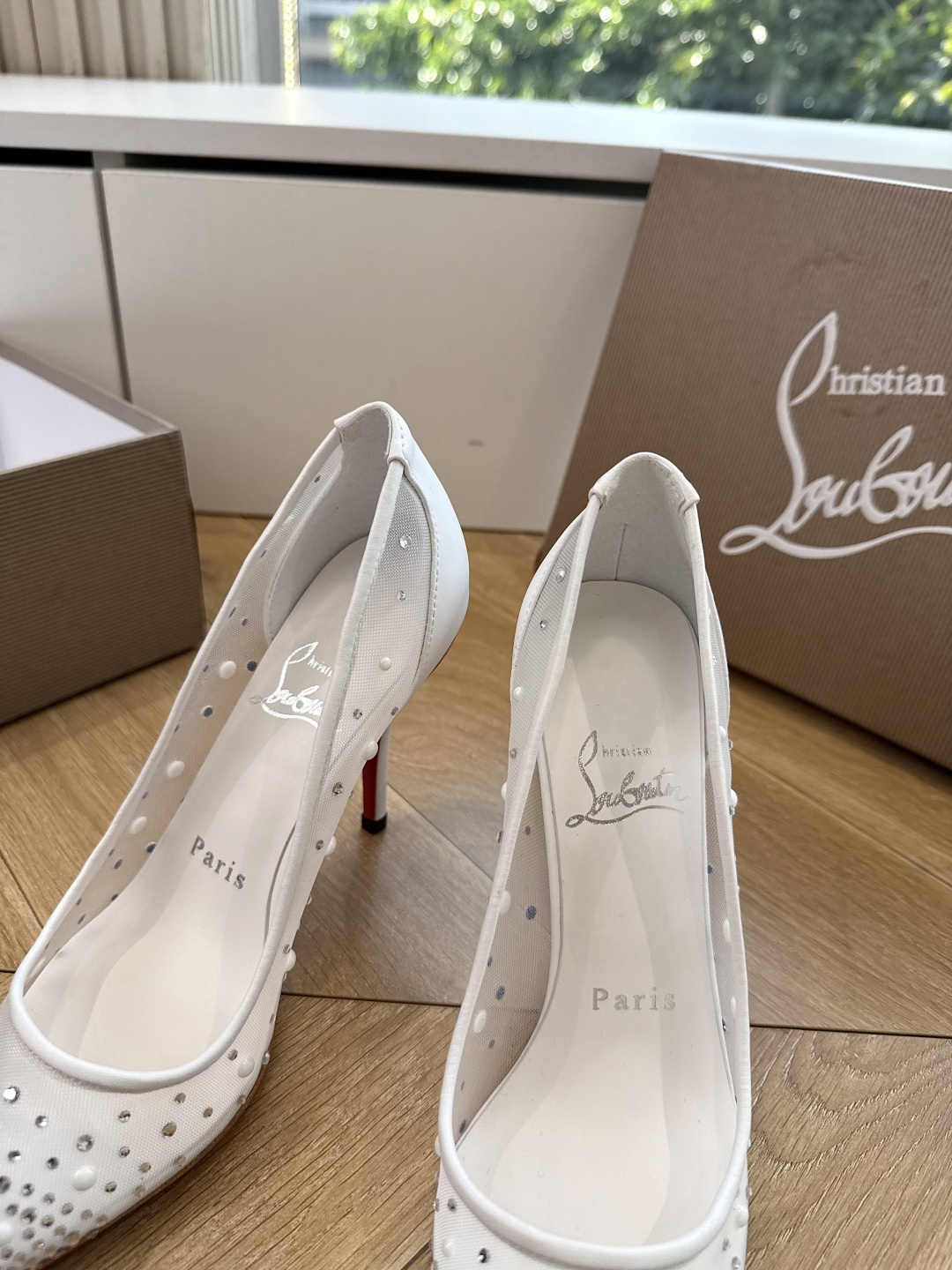 G277Christian Louboutin红底鞋单鞋 选到了颜色真好看呀[色色R]MyTheresa上现在居然 最后