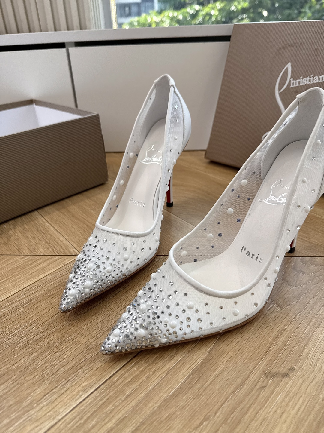 G277Christian Louboutin红底鞋单鞋 选到了颜色真好看呀[色色R]MyTheresa上现在居然 最后