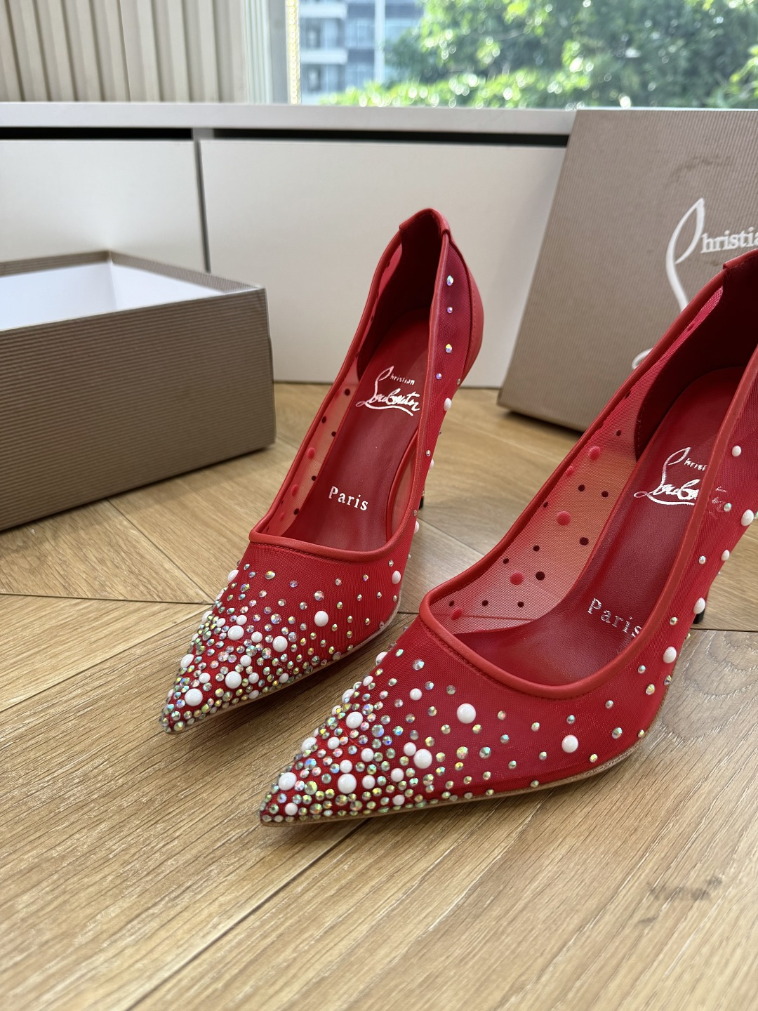 G277Christian Louboutin红底鞋单鞋 选到了颜色真好看呀[色色R]MyTheresa上现在居然 最后