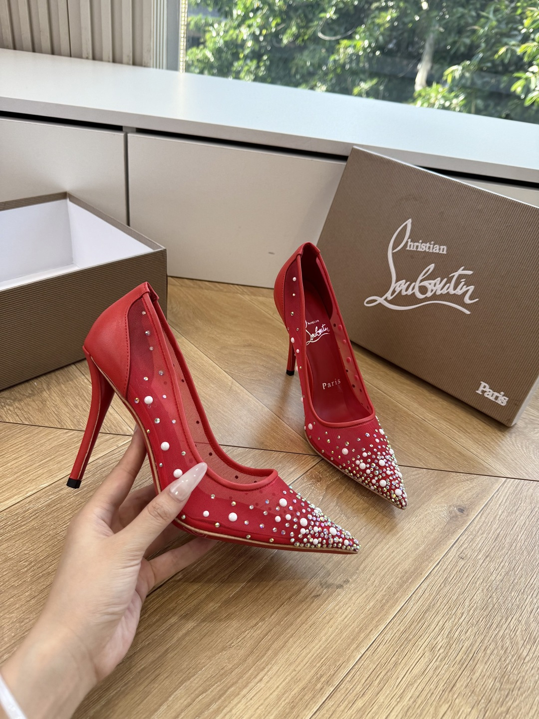 G277Christian Louboutin红底鞋单鞋 选到了颜色真好看呀[色色R]MyTheresa上现在居然 最后