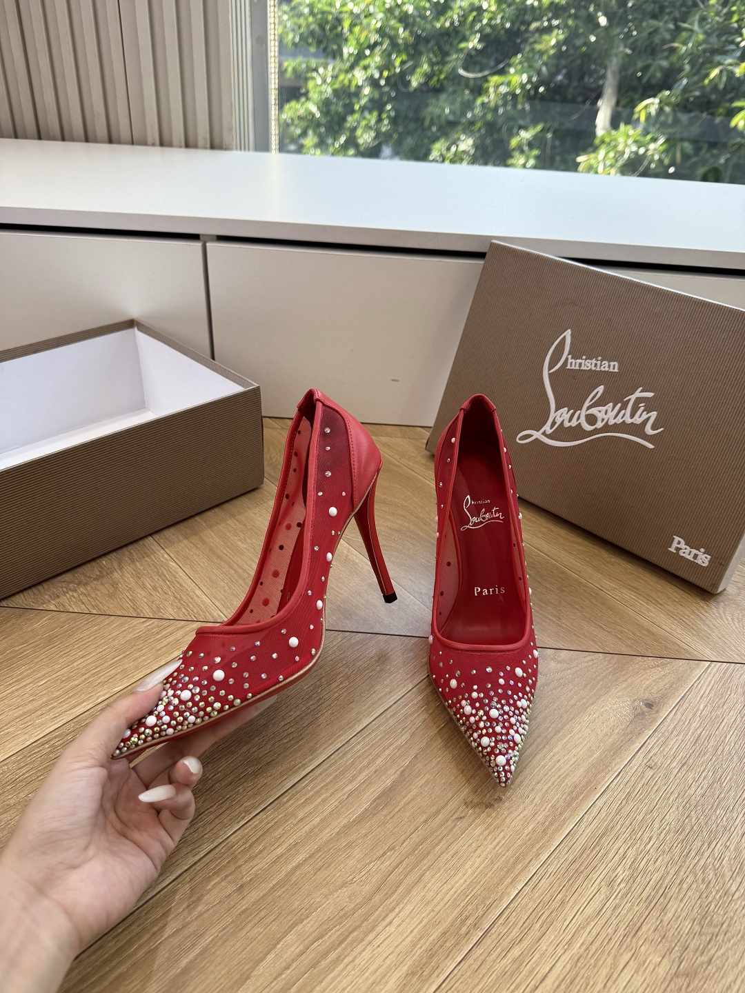 G277Christian Louboutin红底鞋单鞋 选到了颜色真好看呀[色色R]MyTheresa上现在居然 最后
