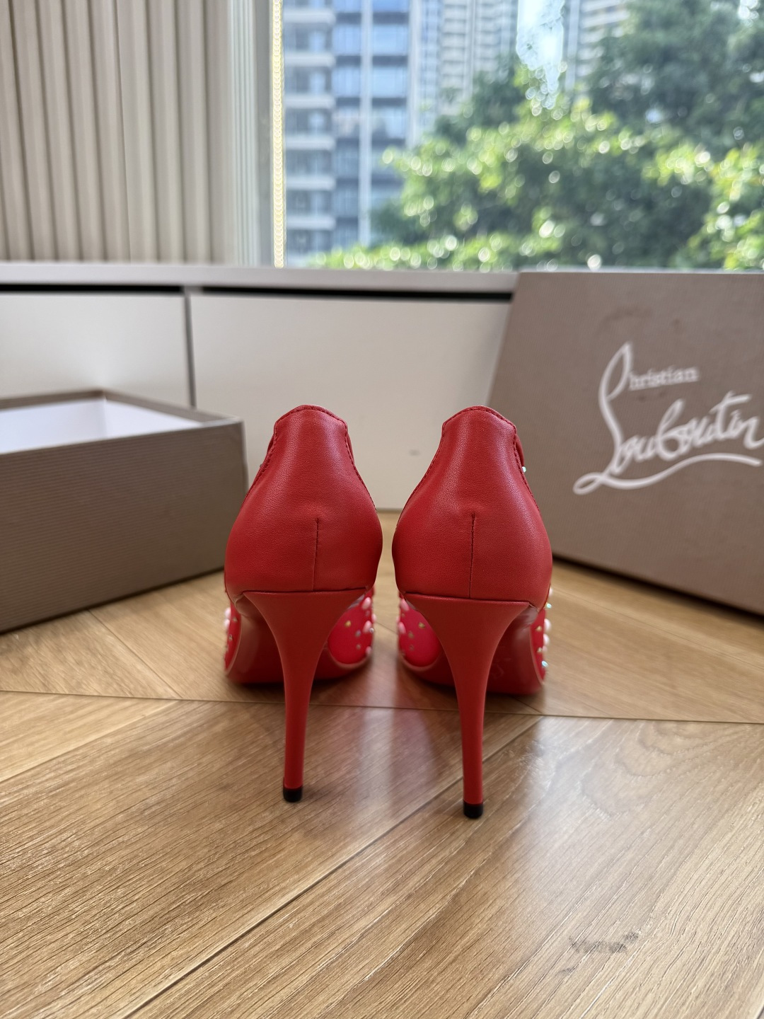 G277Christian Louboutin红底鞋单鞋 选到了颜色真好看呀[色色R]MyTheresa上现在居然 最后