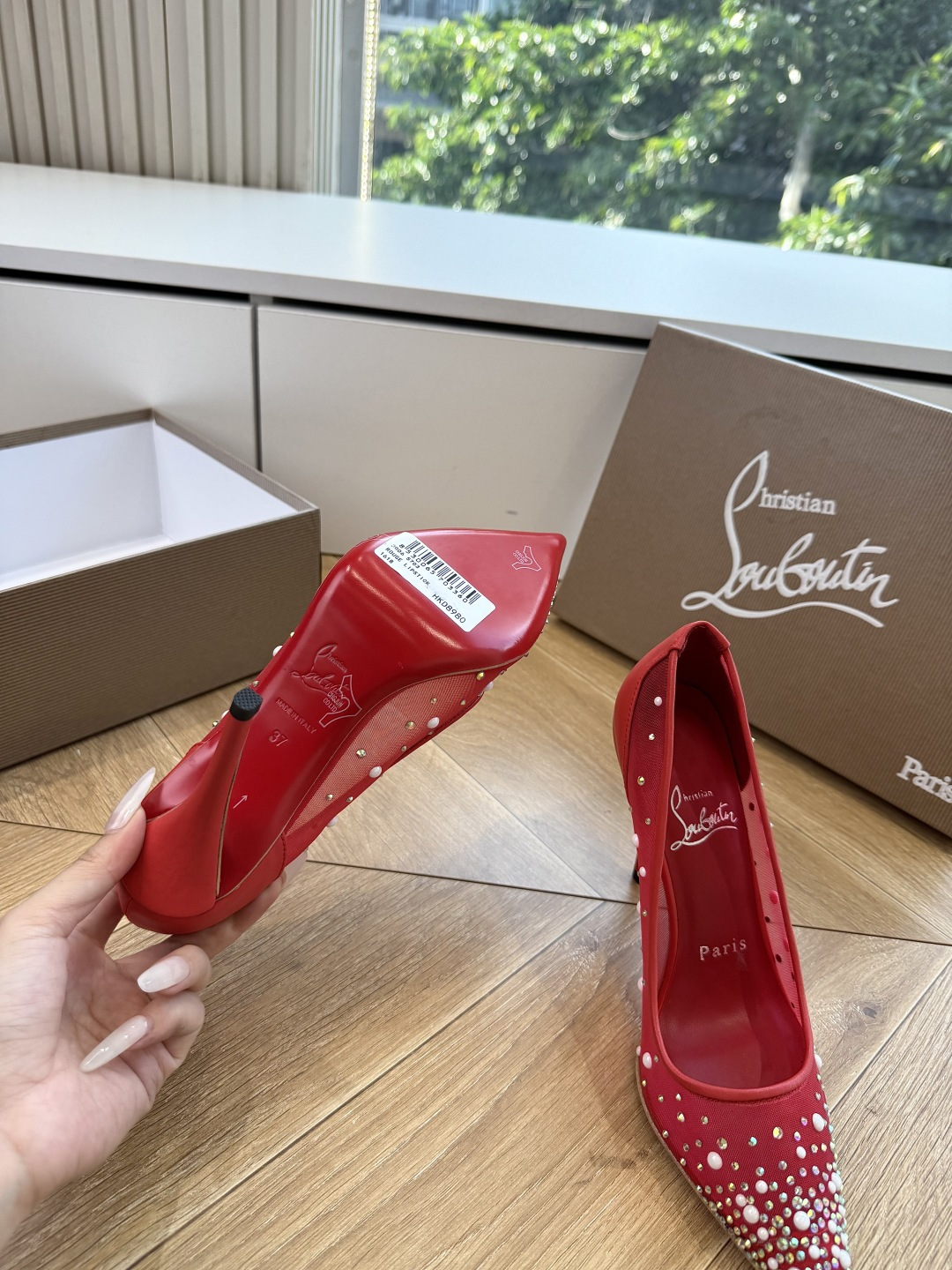 G277Christian Louboutin红底鞋单鞋 选到了颜色真好看呀[色色R]MyTheresa上现在居然 最后