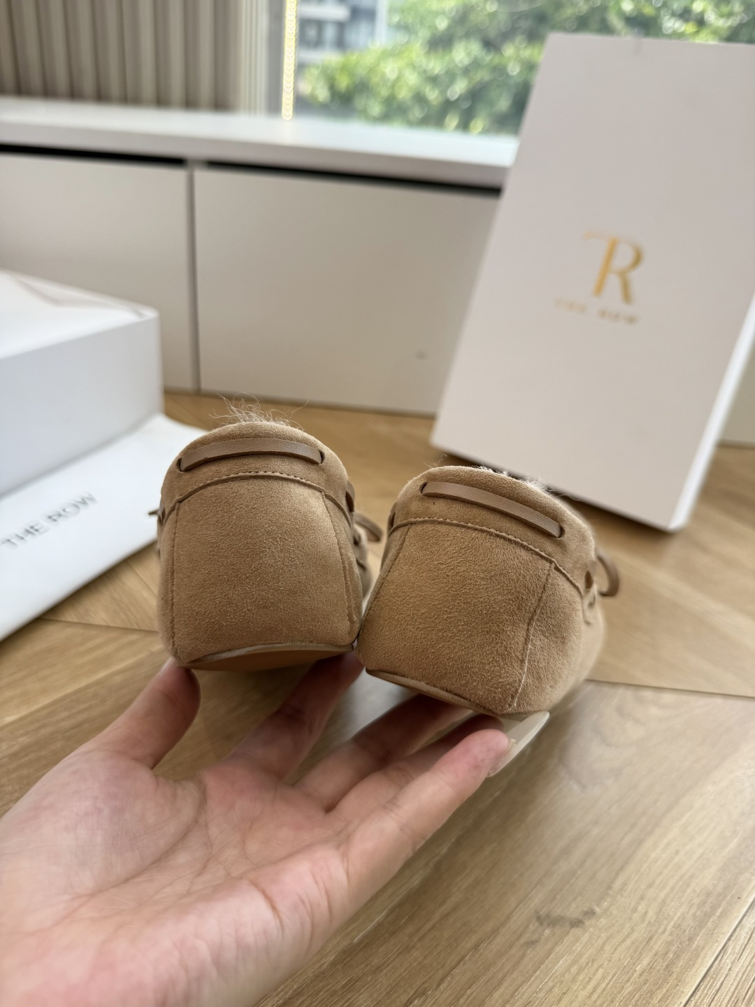 G679代购级别the roe羊卷毛棉鞋单鞋一定要收了它 有一丢高级又简约的感觉其实除了好看以外它的舒适度真的是好穿到舍