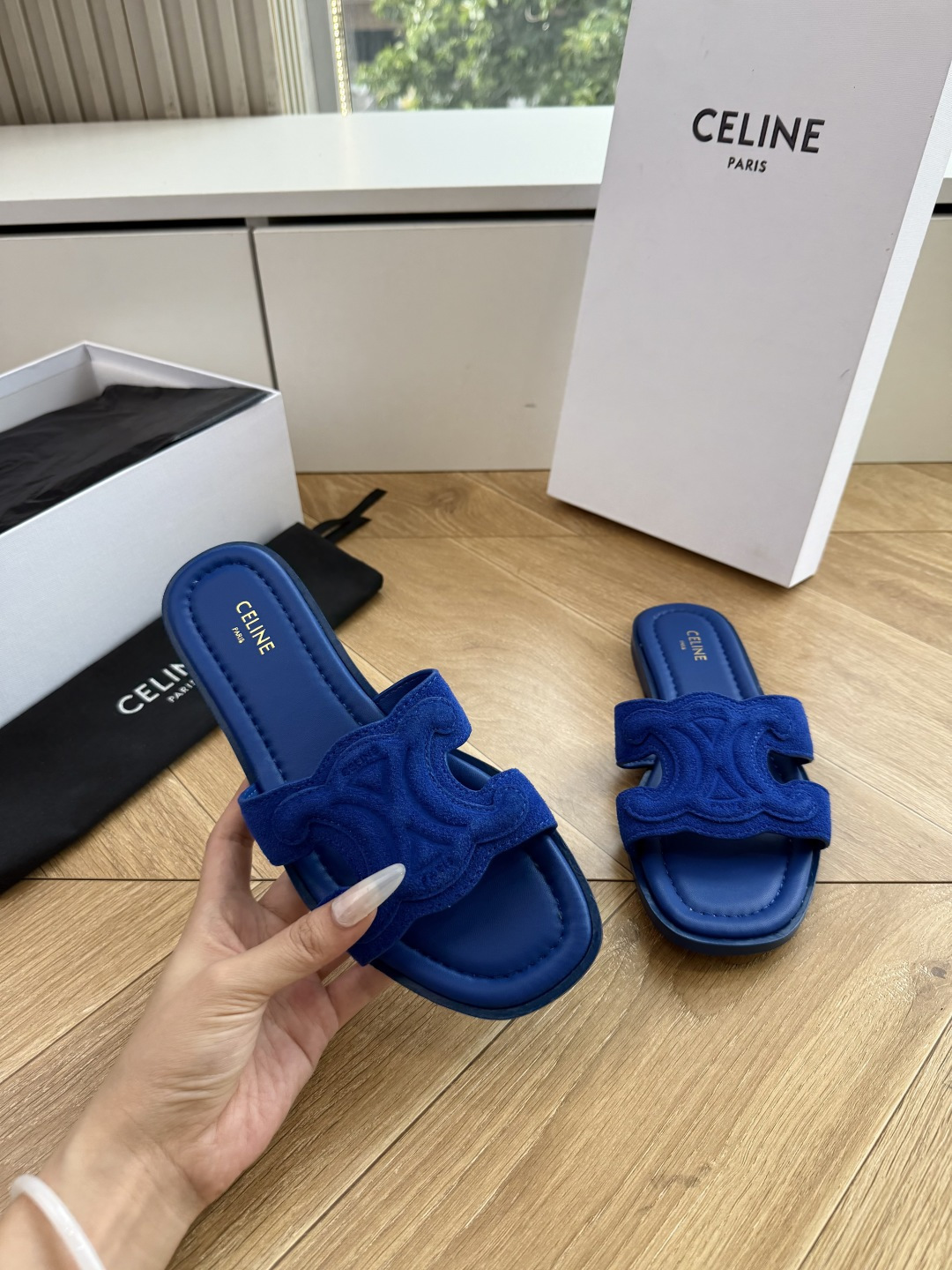 G039😃所见即所得代购级别CELINE思琳赛琳CELINE RUNNER 有CELINE标志运动鞋侧面凹印鞋面压印CE G039😃所见即所得代购级别CELINE思琳赛琳CELINE RUNNER 有CELINE标志运动鞋侧面凹印鞋面压印CE