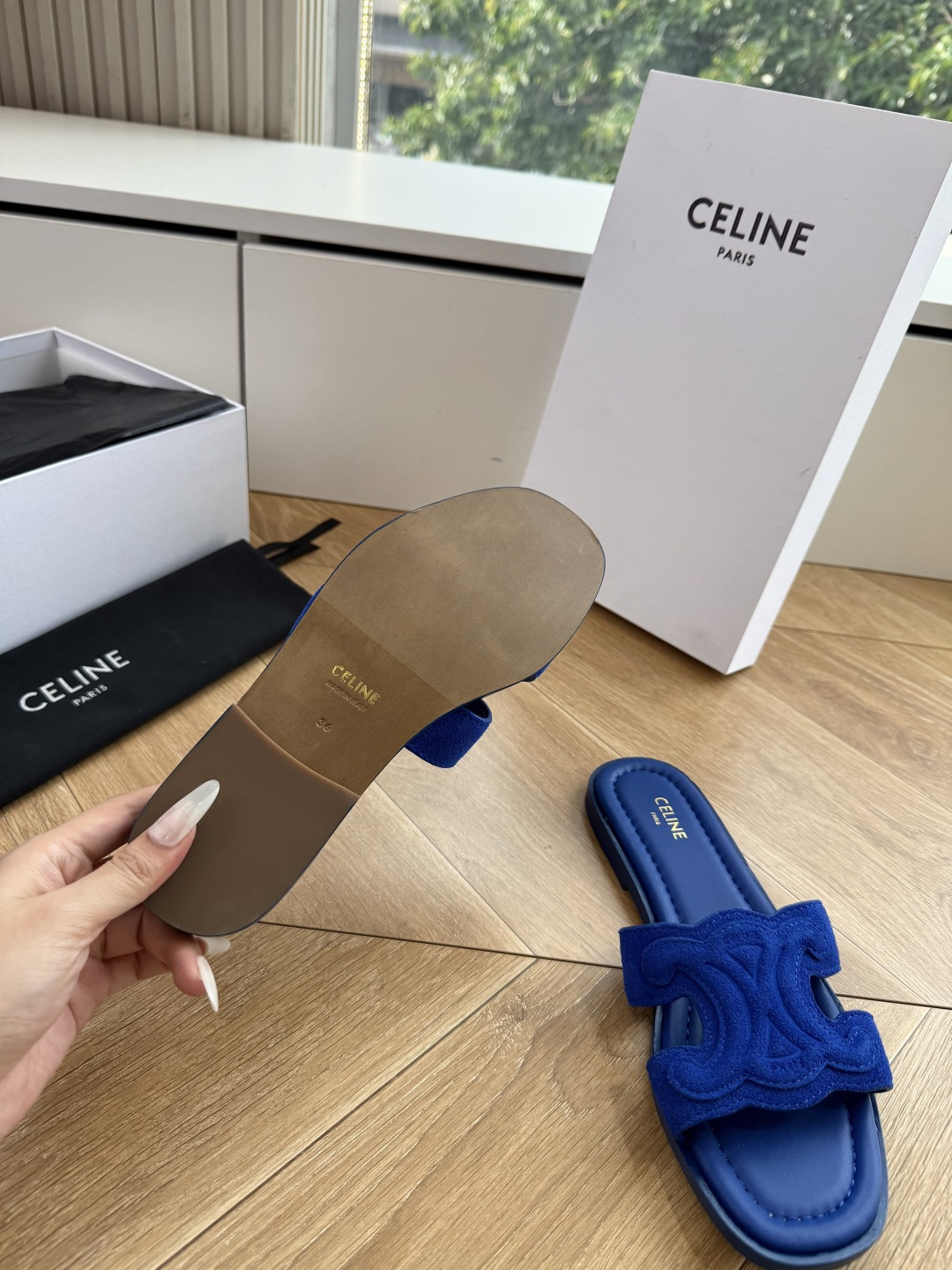 G039😃所见即所得代购级别CELINE思琳赛琳CELINE RUNNER 有CELINE标志运动鞋侧面凹印鞋面压印CE G039😃所见即所得代购级别CELINE思琳赛琳CELINE RUNNER 有CELINE标志运动鞋侧面凹印鞋面压印CE