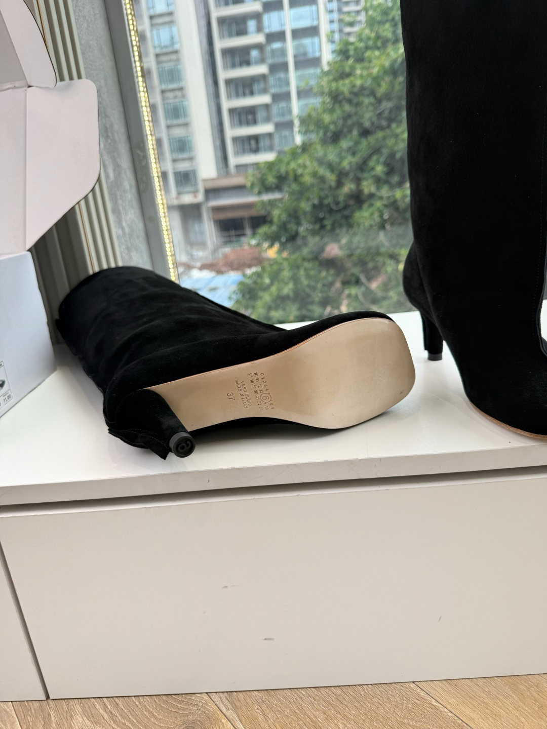 G077代购级别 Maison Margiela 玛吉拉Mm6真皮宽筒直筒长靴不过膝 秋冬新细高跟高筒靴最高版本买手代购 G077代购级别 Maison Margiela 玛吉拉Mm6真皮宽筒直筒长靴不过膝 秋冬新细高跟高筒靴最高版本买手代购