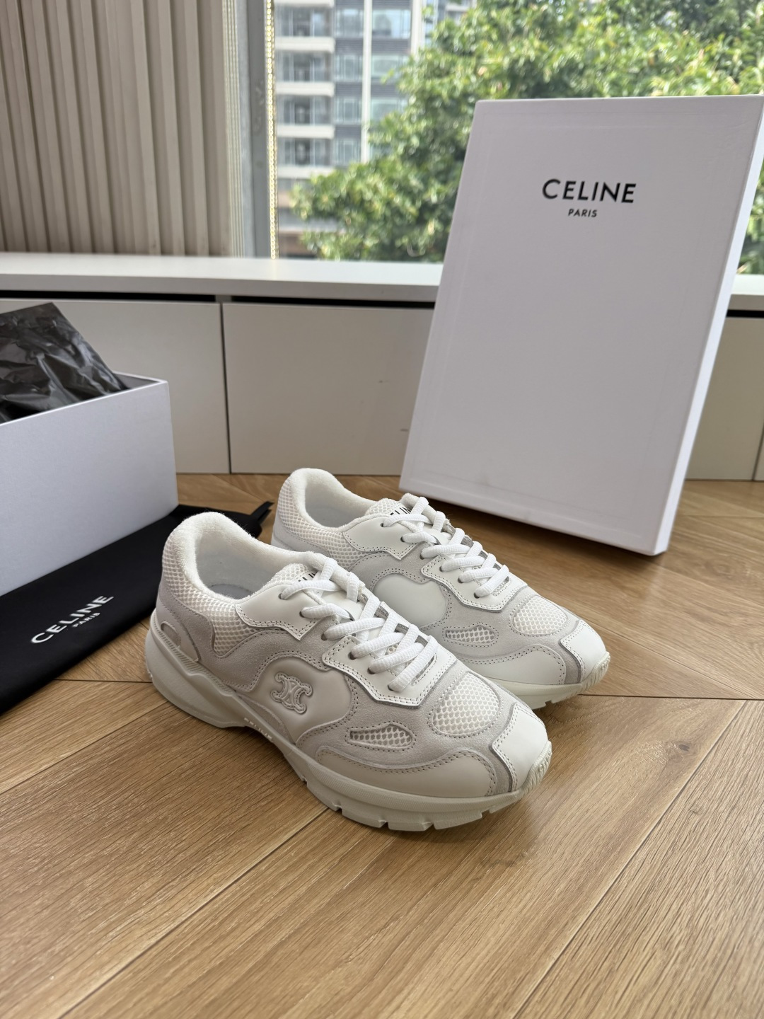 G08赛琳Celin*·26s 春夏新款 透气网面设计老爹鞋 这双老爹鞋是Celine将巴黎左岸那份不刻意的精致,与九十 G08赛琳Celin*·26s 春夏新款 透气网面设计老爹鞋 这双老爹鞋是Celine将巴黎左岸那份不刻意的精致,与九十