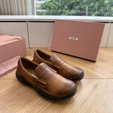G0286代购级独家上新Miu Miu2026真皮乐福鞋Zp开发 手工羊皮平底拖鞋秒杀市面版本Miu真的太少女奶呼呼的超 G0286代购级独家上新Miu Miu2026真皮乐福鞋Zp开发 手工羊皮平底拖鞋秒杀市面版本Miu真的太少女奶呼呼的超