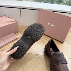 G0286代购级独家上新Miu Miu2026真皮乐福鞋Zp开发 手工羊皮平底拖鞋秒杀市面版本Miu真的太少女奶呼呼的超 G0286代购级独家上新Miu Miu2026真皮乐福鞋Zp开发 手工羊皮平底拖鞋秒杀市面版本Miu真的太少女奶呼呼的超