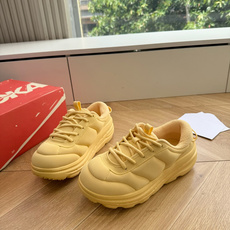 G741@OHOKA 越来越高攀不起了! 勇闯时尚圈,HOKA携手Marni! 善用色彩的 Marni这次给 Hoka来 G741@OHOKA 越来越高攀不起了! 勇闯时尚圈,HOKA携手Marni! 善用色彩的 Marni这次给 Hoka来