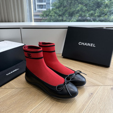 G266 CHANEL 香奈儿 2026 早秋新款 圆头 蝴蝶结 袜套芭蕾舞鞋这双把优雅刻在骨子里的Chanel袜靴!经 G266 CHANEL 香奈儿 2026 早秋新款 圆头 蝴蝶结 袜套芭蕾舞鞋这双把优雅刻在骨子里的Chanel袜靴!经