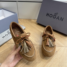 G013顶级品质 Hoga*26ss夏季新款彩穗流苏乐福鞋 自带松弛复古英伦氛围感的四季乐福豆豆鞋,圆润船型鞋头,鞋身搭 G013顶级品质 Hoga*26ss夏季新款彩穗流苏乐福鞋 自带松弛复古英伦氛围感的四季乐福豆豆鞋,圆润船型鞋头,鞋身搭