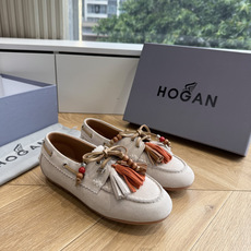 G013顶级品质 Hoga*26ss夏季新款彩穗流苏乐福鞋 自带松弛复古英伦氛围感的四季乐福豆豆鞋,圆润船型鞋头,鞋身搭 G013顶级品质 Hoga*26ss夏季新款彩穗流苏乐福鞋 自带松弛复古英伦氛围感的四季乐福豆豆鞋,圆润船型鞋头,鞋身搭