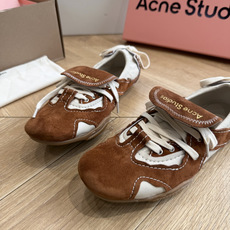 G213顶级品质 Acne Studios 26ss 秋季新款走秀款芭蕾鞋 可以说每一双都是可以珍藏的鞋子 今年这款芭蕾 G213顶级品质 Acne Studios 26ss 秋季新款走秀款芭蕾鞋 可以说每一双都是可以珍藏的鞋子 今年这款芭蕾