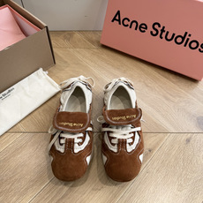 G213顶级品质 Acne Studios 26ss 秋季新款走秀款芭蕾鞋 可以说每一双都是可以珍藏的鞋子 今年这款芭蕾 G213顶级品质 Acne Studios 26ss 秋季新款走秀款芭蕾鞋 可以说每一双都是可以珍藏的鞋子 今年这款芭蕾