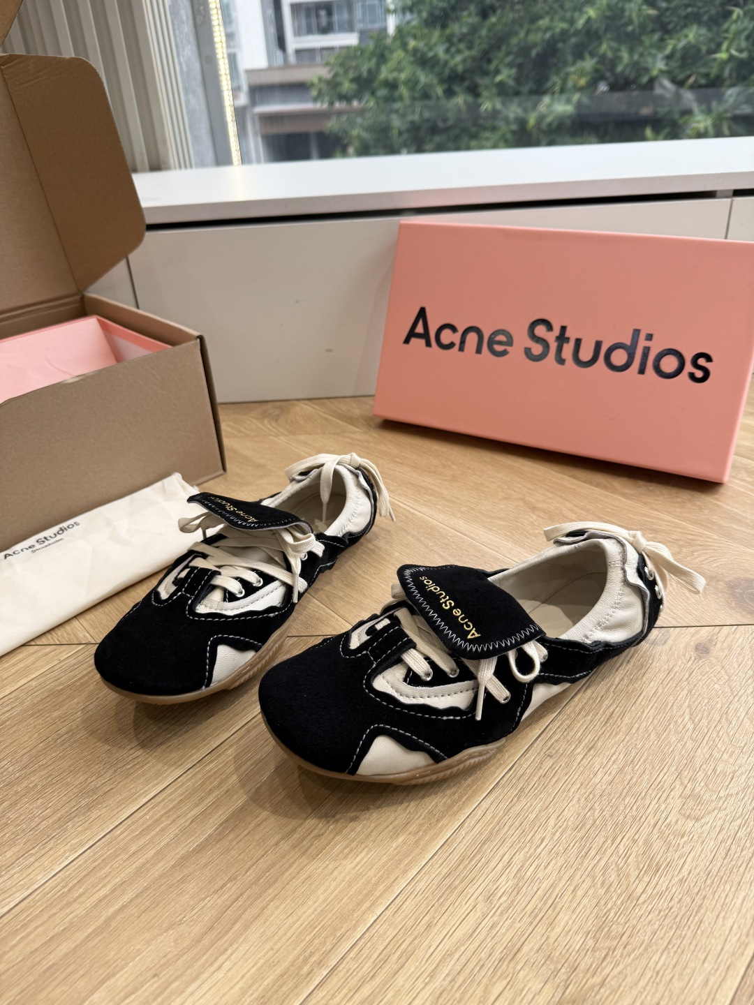 G213顶级品质 Acne Studios 26ss 秋季新款走秀款芭蕾鞋 可以说每一双都是可以珍藏的鞋子 今年这款芭蕾 G213顶级品质 Acne Studios 26ss 秋季新款走秀款芭蕾鞋 可以说每一双都是可以珍藏的鞋子 今年这款芭蕾