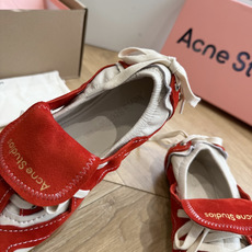 G213顶级品质 Acne Studios 26ss 秋季新款走秀款芭蕾鞋 可以说每一双都是可以珍藏的鞋子 今年这款芭蕾 G213顶级品质 Acne Studios 26ss 秋季新款走秀款芭蕾鞋 可以说每一双都是可以珍藏的鞋子 今年这款芭蕾