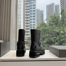 G261代购级别Balenciaga巴黎世家毒液Veno短筒靴 请认准高版本 这款靴子在设计上独具匠心 以绑带与皮带元 G261代购级别Balenciaga巴黎世家毒液Veno短筒靴 请认准高版本 这款靴子在设计上独具匠心 以绑带与皮带元
