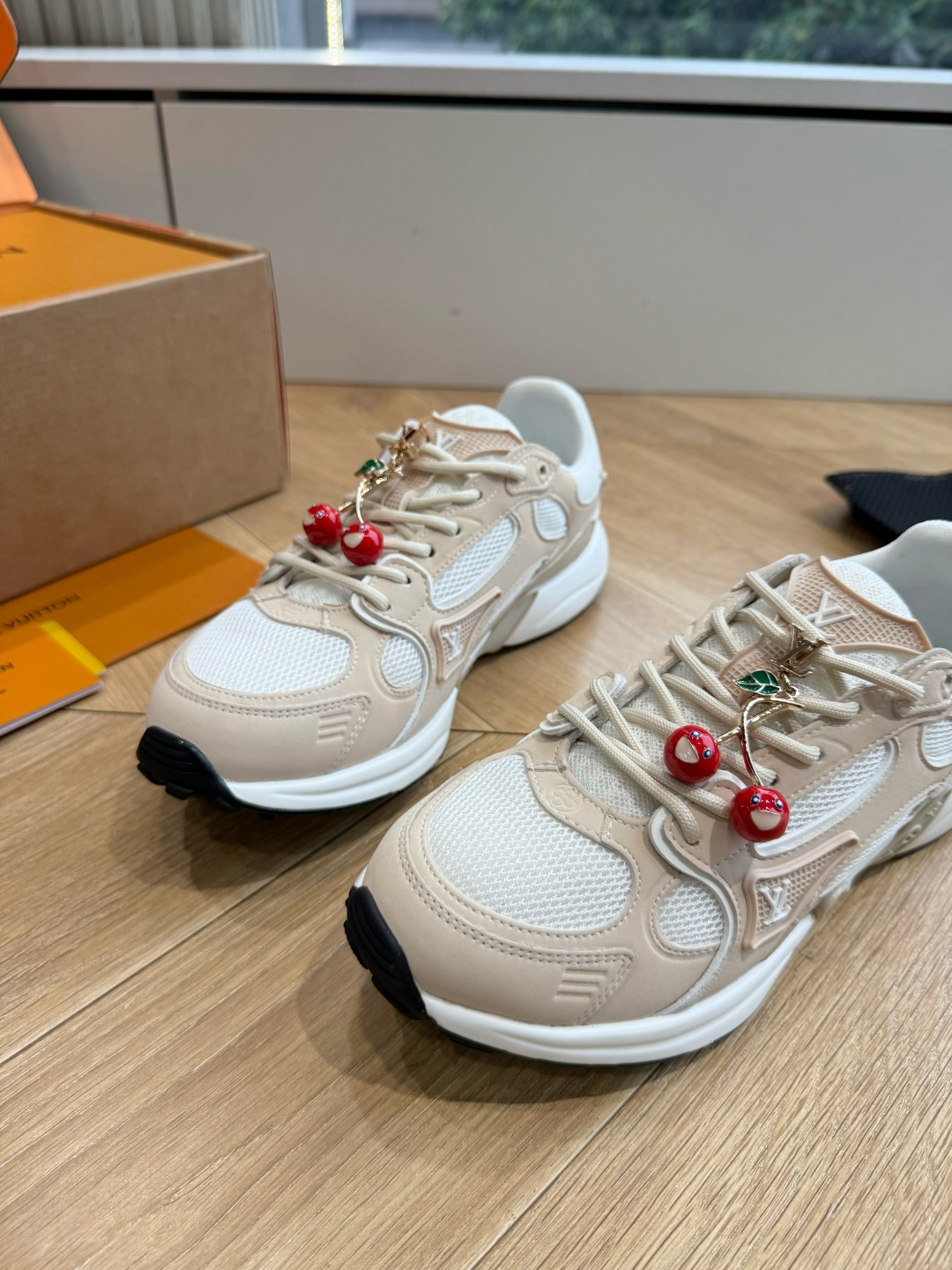 配饰60😀G2231-Louis Vuiton 路易威登 新款 LV Trainer系列板鞋篮球鞋 ‼️ 本款 LV 配饰60😀G2231-Louis Vuiton 路易威登 新款 LV Trainer系列板鞋篮球鞋 ‼️ 本款 LV