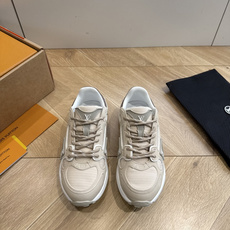 配饰60😀G2231-Louis Vuiton 路易威登 新款 LV Trainer系列板鞋篮球鞋 ‼️ 本款 LV 配饰60😀G2231-Louis Vuiton 路易威登 新款 LV Trainer系列板鞋篮球鞋 ‼️ 本款 LV
