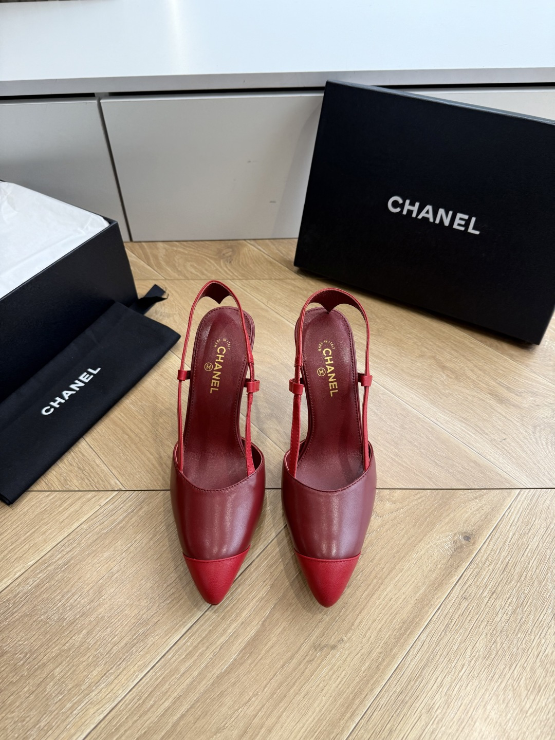 G238😀CHANEL* 香奈儿小香2026专柜同步新款高跟鞋单鞋凉鞋 极简设计 超好搭配的日常款、无论高度 质感都无可 G238😀CHANEL* 香奈儿小香2026专柜同步新款高跟鞋单鞋凉鞋 极简设计 超好搭配的日常款、无论高度 质感都无可