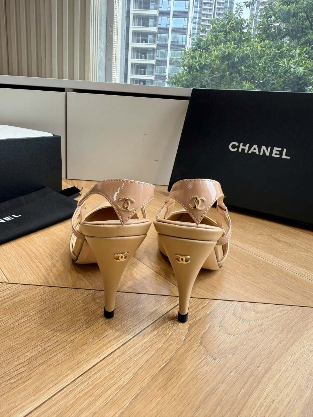 G238😀CHANEL* 香奈儿小香2026专柜同步新款高跟鞋单鞋凉鞋 极简设计 超好搭配的日常款、无论高度 质感都无可 G238😀CHANEL* 香奈儿小香2026专柜同步新款高跟鞋单鞋凉鞋 极简设计 超好搭配的日常款、无论高度 质感都无可