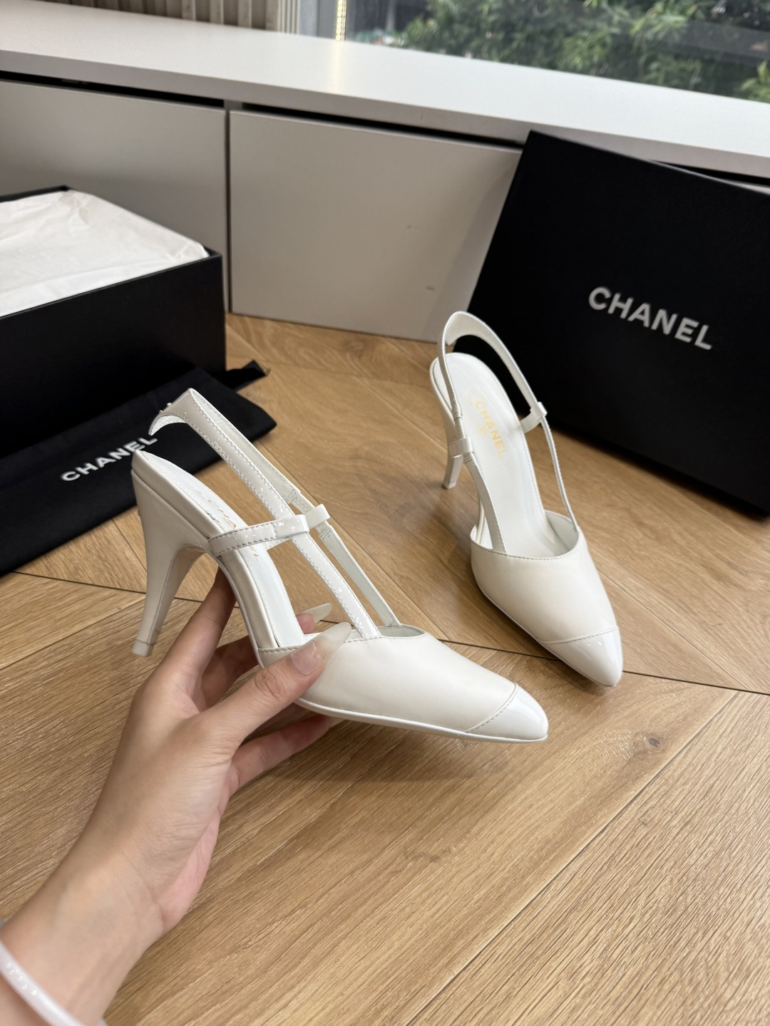G238😀CHANEL* 香奈儿小香2026专柜同步新款高跟鞋单鞋凉鞋 极简设计 超好搭配的日常款、无论高度 质感都无可 G238😀CHANEL* 香奈儿小香2026专柜同步新款高跟鞋单鞋凉鞋 极简设计 超好搭配的日常款、无论高度 质感都无可