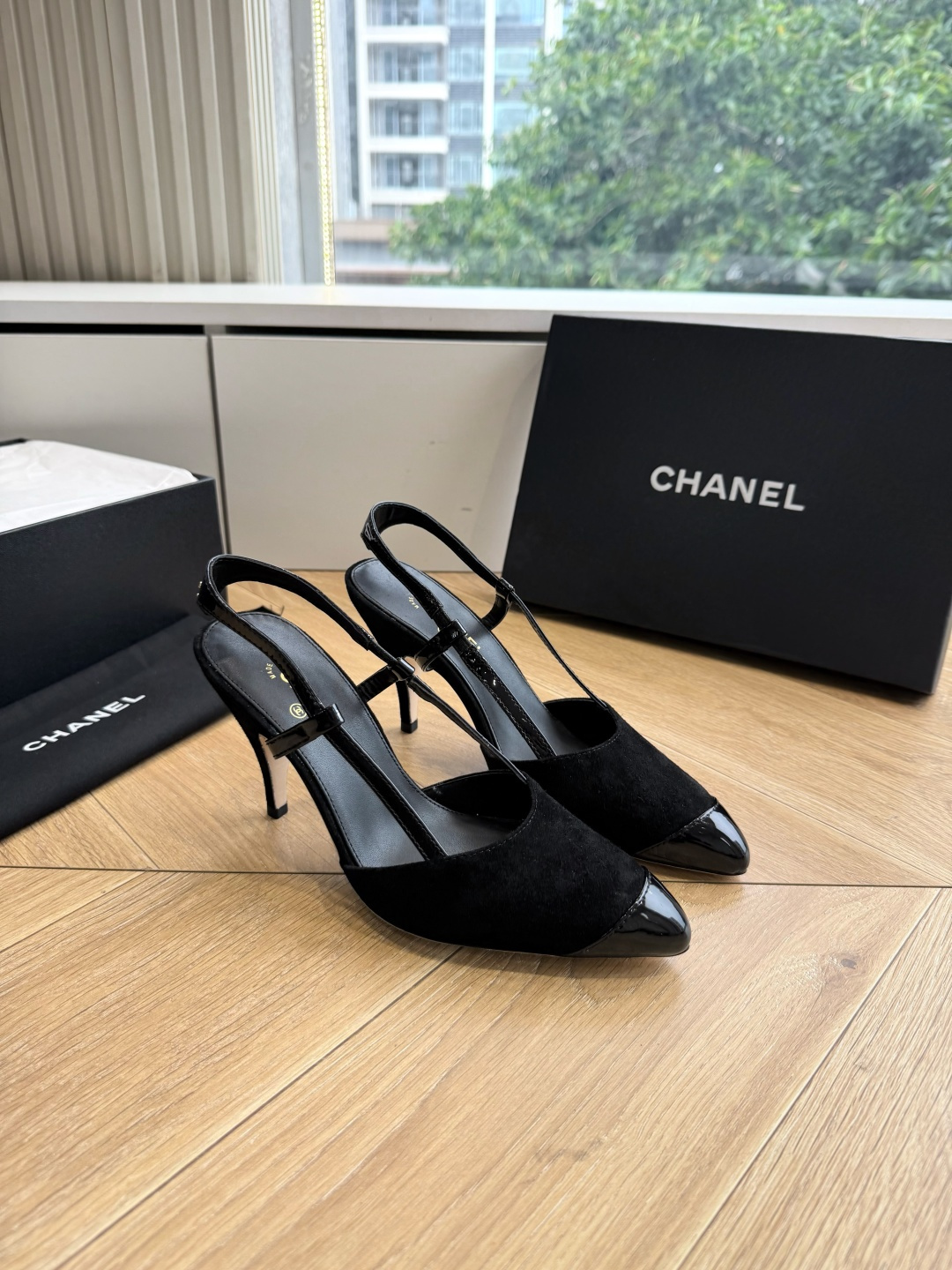 G238😀CHANEL* 香奈儿小香2026专柜同步新款高跟鞋单鞋凉鞋 极简设计 超好搭配的日常款、无论高度 质感都无可 G238😀CHANEL* 香奈儿小香2026专柜同步新款高跟鞋单鞋凉鞋 极简设计 超好搭配的日常款、无论高度 质感都无可