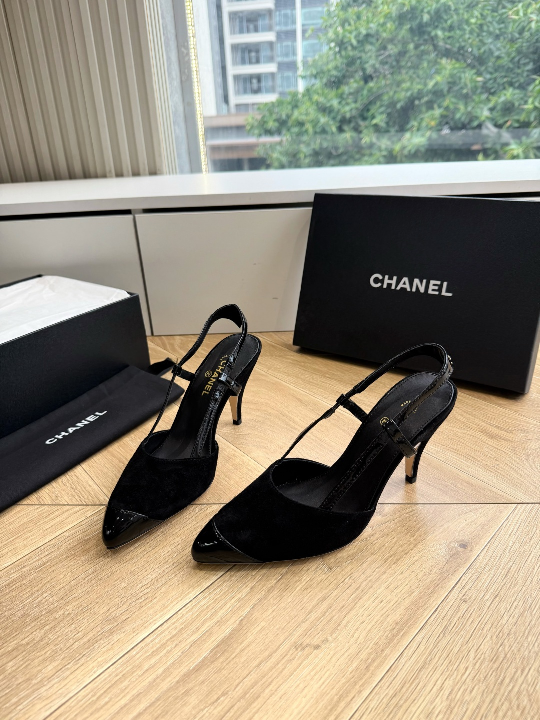 G238😀CHANEL* 香奈儿小香2026专柜同步新款高跟鞋单鞋凉鞋 极简设计 超好搭配的日常款、无论高度 质感都无可 G238😀CHANEL* 香奈儿小香2026专柜同步新款高跟鞋单鞋凉鞋 极简设计 超好搭配的日常款、无论高度 质感都无可