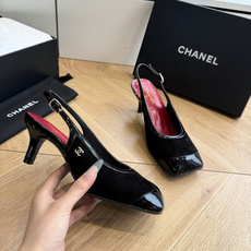 G238😀CHANEL* 香奈儿小香2026专柜同步新款高跟鞋单鞋凉鞋 极简设计 超好搭配的日常款、无论高度 质感都无可 G238😀CHANEL* 香奈儿小香2026专柜同步新款高跟鞋单鞋凉鞋 极简设计 超好搭配的日常款、无论高度 质感都无可