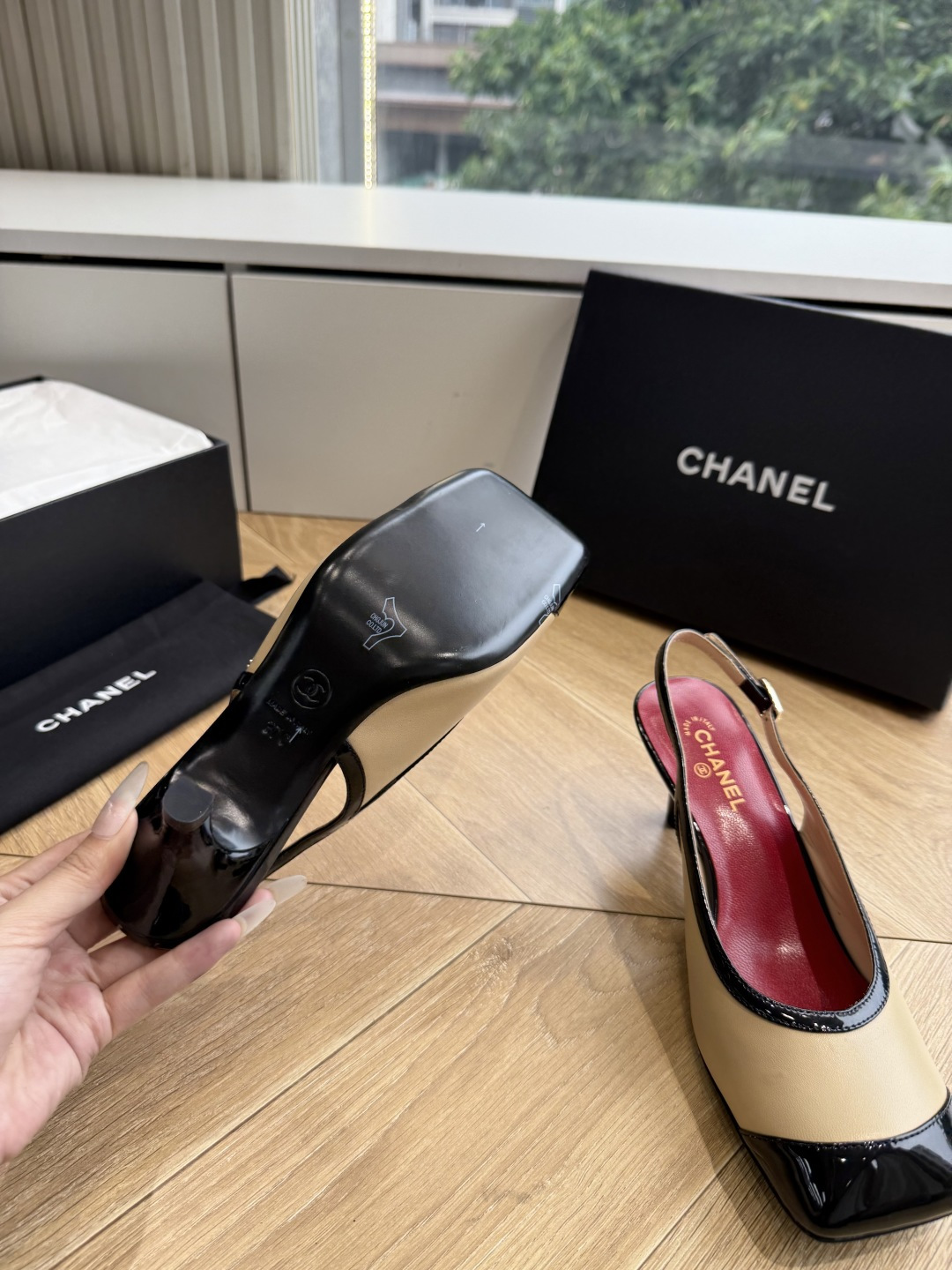 G238😀CHANEL* 香奈儿小香2026专柜同步新款高跟鞋单鞋凉鞋 极简设计 超好搭配的日常款、无论高度 质感都无可 G238😀CHANEL* 香奈儿小香2026专柜同步新款高跟鞋单鞋凉鞋 极简设计 超好搭配的日常款、无论高度 质感都无可