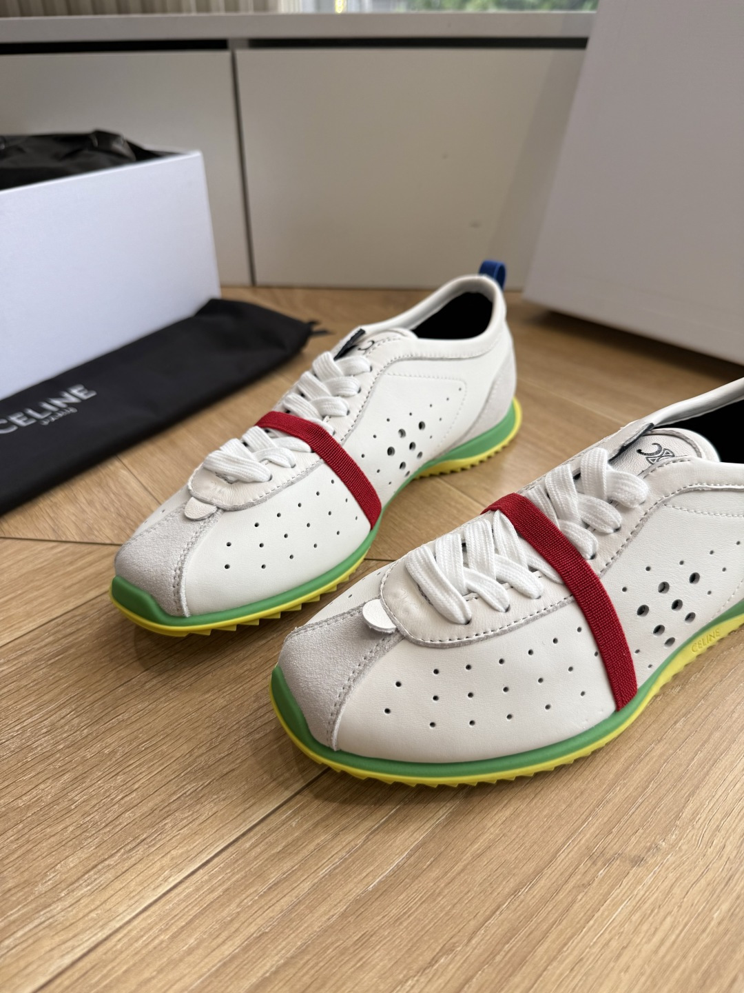 主打一个出货快品质好G08代购级别CELINE|赛琳思琳春夏最新款Racer系列 阿甘鞋 配Celine专用品质辅料包装 主打一个出货快品质好G08代购级别CELINE|赛琳思琳春夏最新款Racer系列 阿甘鞋 配Celine专用品质辅料包装