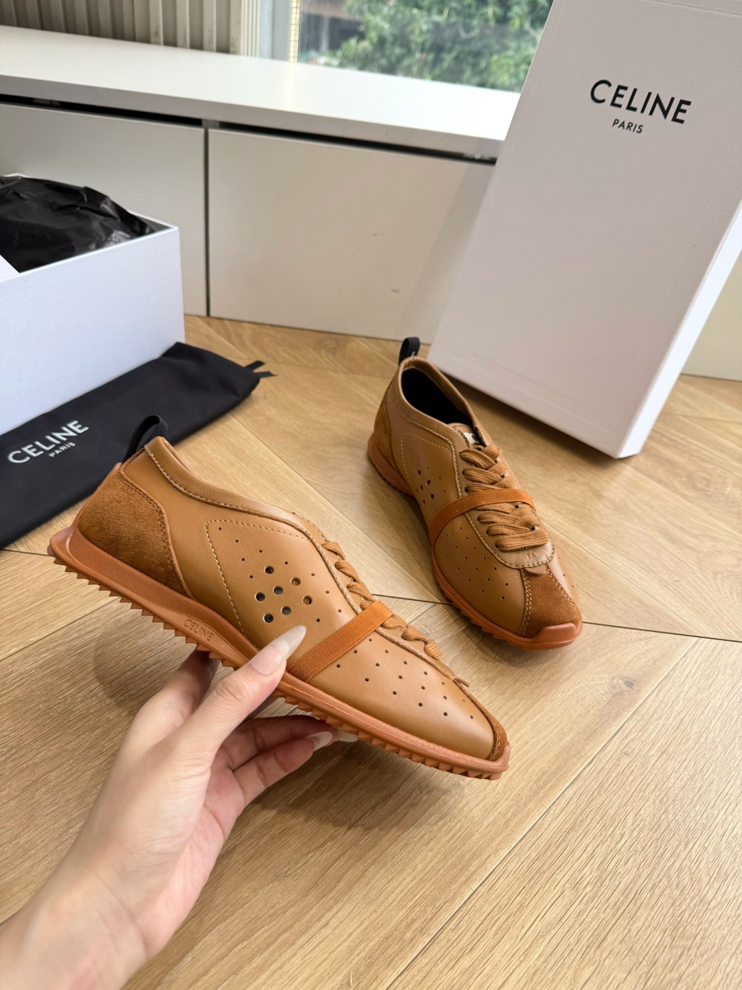 主打一个出货快品质好G08代购级别CELINE｜赛琳思琳春夏最新款Racer系列 阿甘鞋 配Celine专用品质辅料包装