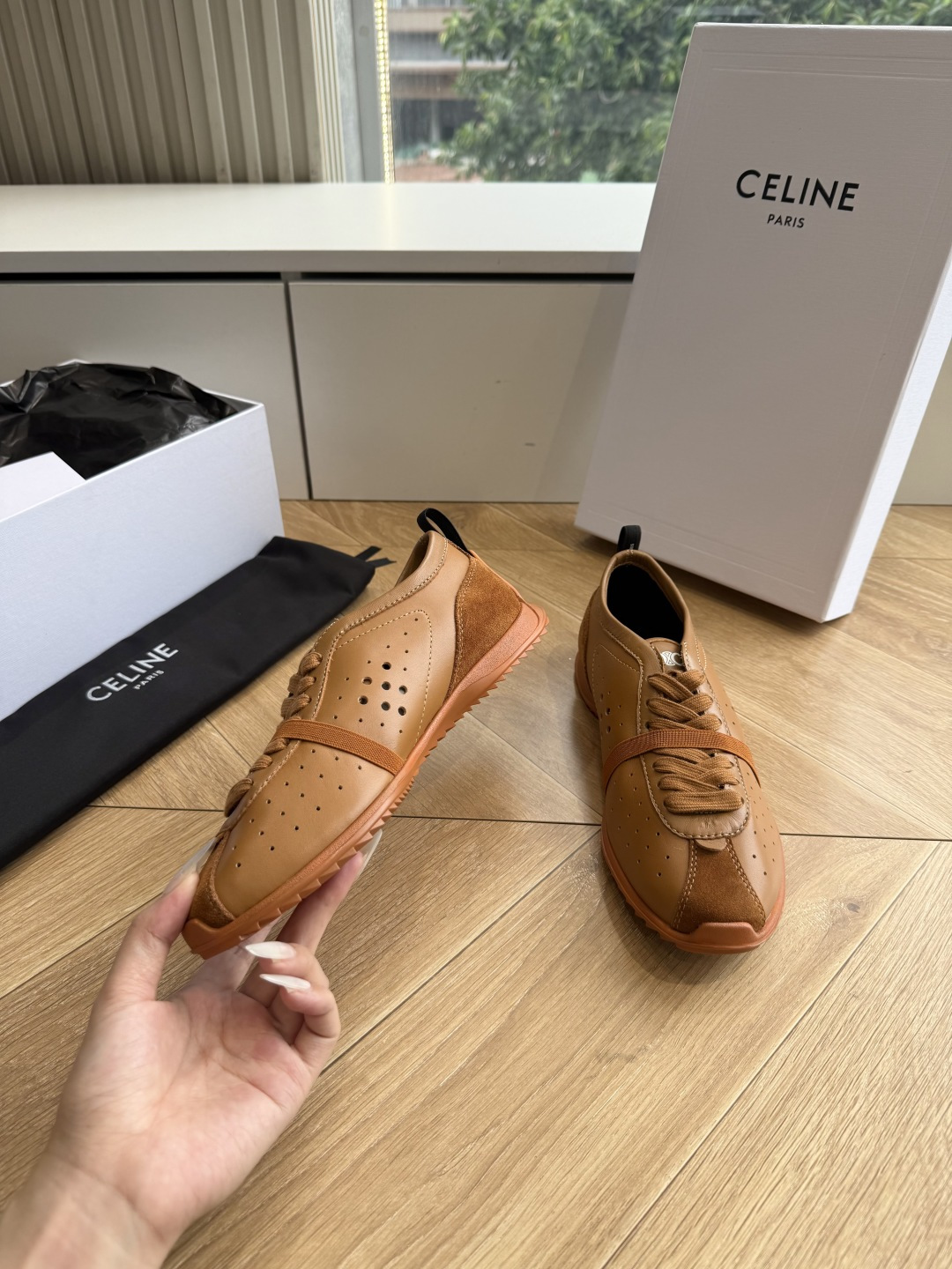 主打一个出货快品质好G08代购级别CELINE｜赛琳思琳春夏最新款Racer系列 阿甘鞋 配Celine专用品质辅料包装