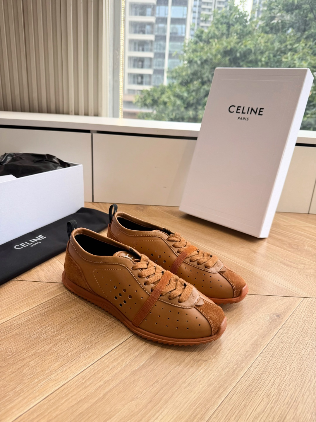 主打一个出货快品质好G08代购级别CELINE｜赛琳思琳春夏最新款Racer系列 阿甘鞋 配Celine专用品质辅料包装